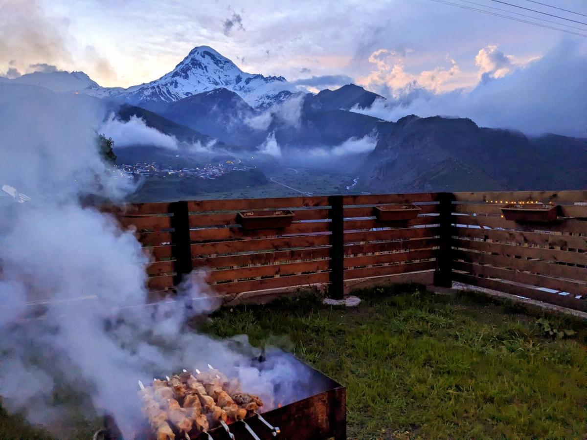 Cottage Caucasus Stepantsminda Exterior foto