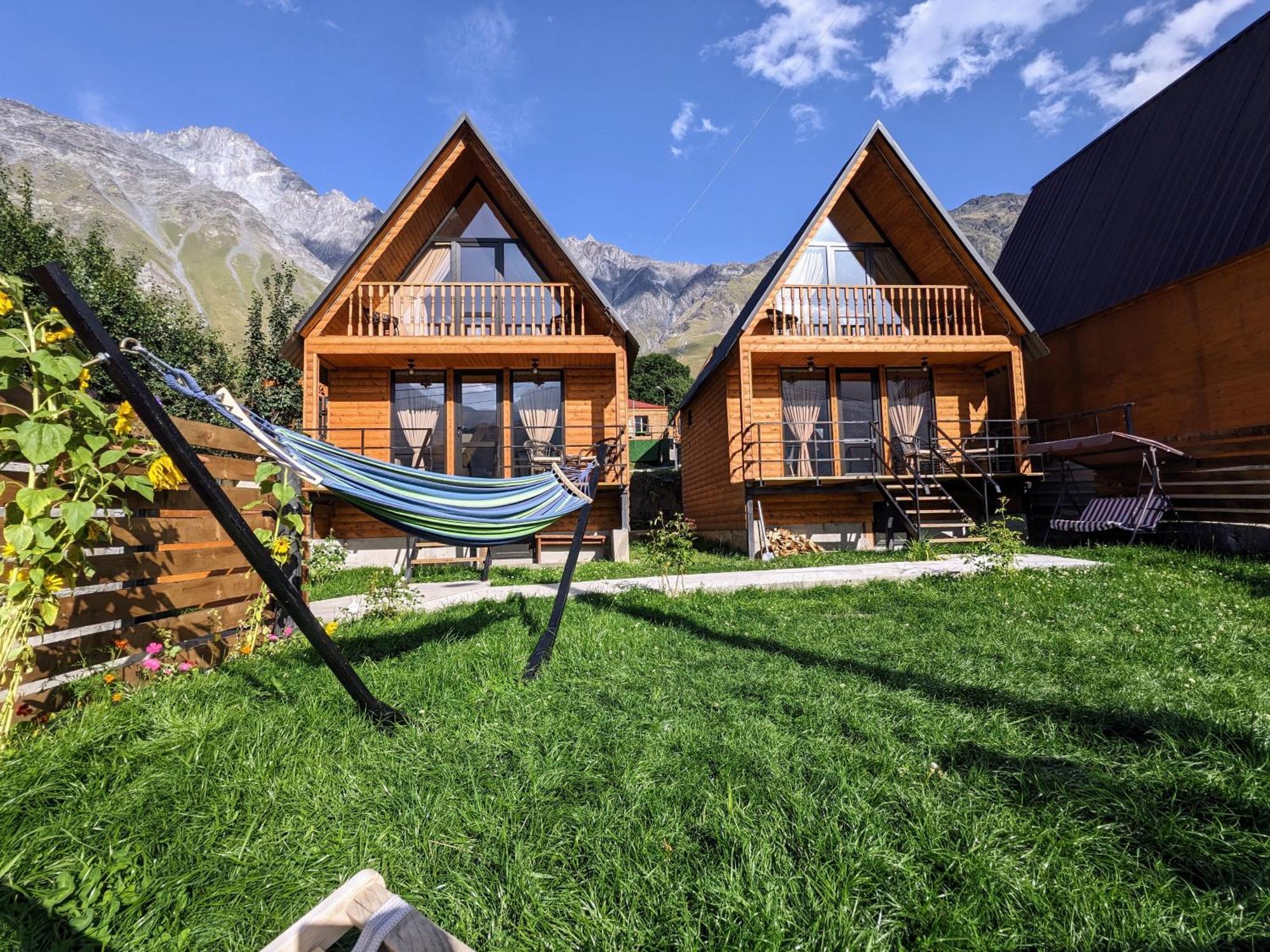 Cottage Caucasus Stepantsminda Exterior foto